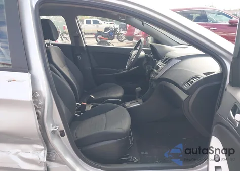 2015 Hyundai Accent Gs z USA, uszkodzony, nr VIN KMHCT5AE5FU211848